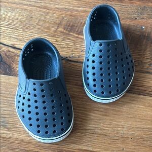 Native Shoes Kids Black Water Shoes